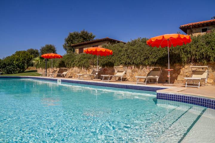 Appartamento intero, Appartamento 'Farfalla' con piscina condivisa, Wi-Fi e aria condizionata in Magliano in Toscana, Provincia di Grosseto