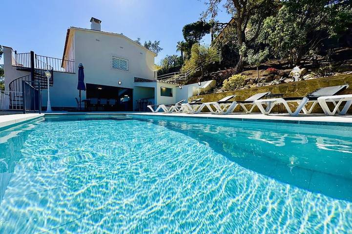 Casa rural para 8 personas, con piscina además de jardín y terraza en Sant Feliu de Guíxols