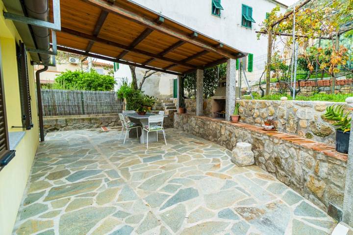 Ferienwohnung für 6 Personen, mit Terrasse in Pomonte