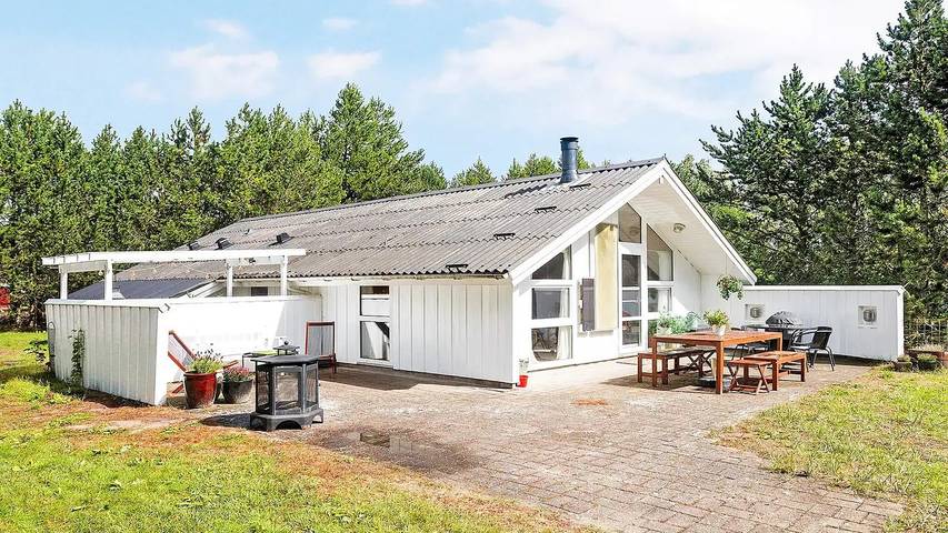 Ferienhaus für 11 Personen, mit Sauna und Terrasse in Bratten