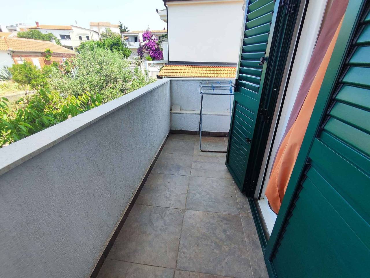 Appartement de vacances entier, Appartement de vacances à 20 m de l'Adriatique  in Rogoznica, Šibenik-Knin