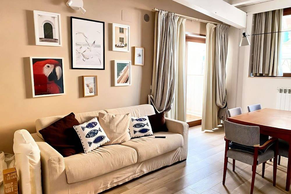 Detached house in the center near the sea and the Spa Center in Margherita di Savoia, Barletta-Andria-Trani