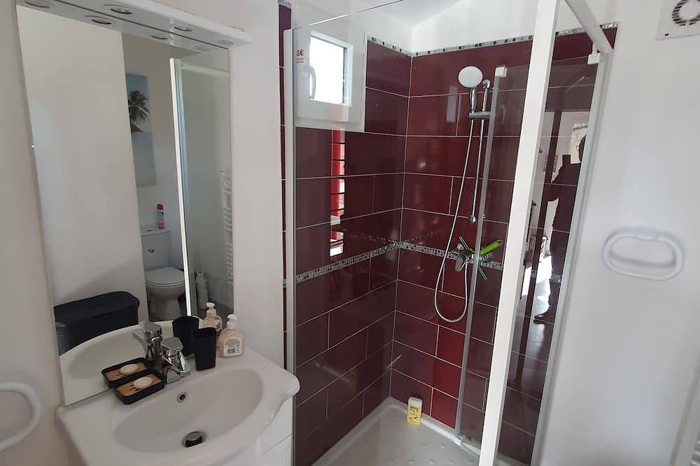 Appartement entier, Studio tout confort in Mornas, Vaucluse