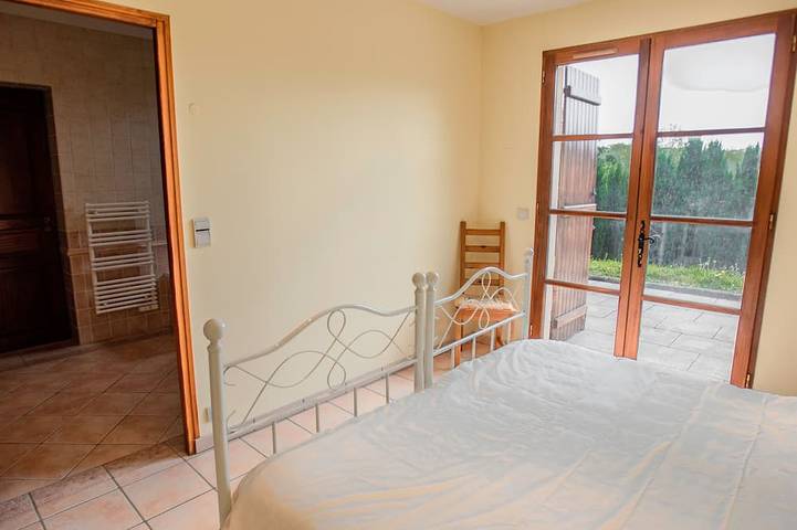 Location de vacances pour 6 personnes, avec balcon et jardin à Saint-Germain-les-Belles - 4