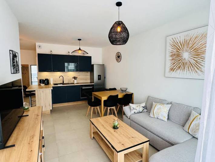 Gîte pour 4 personnes, avec balcon/terrasse et terrasse dans Casino de Valras Plage