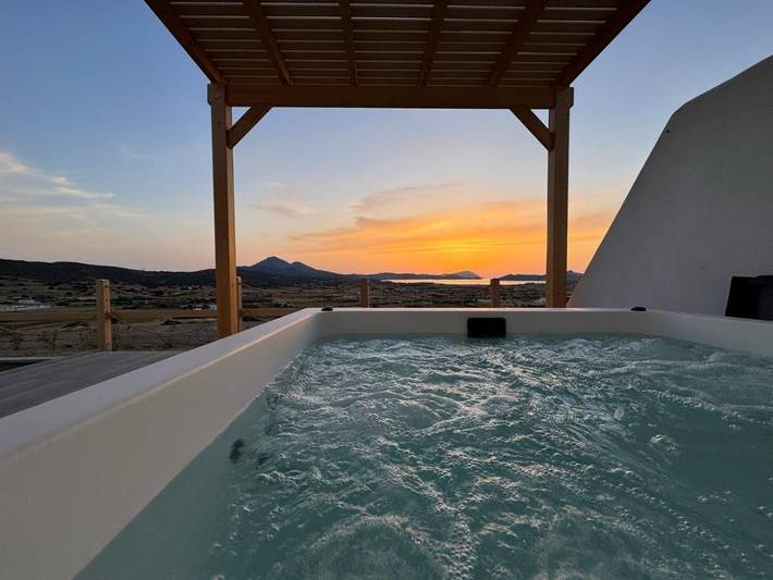 Villa pour 6 personnes, avec jacuzzi et balcon dans Milos - 3