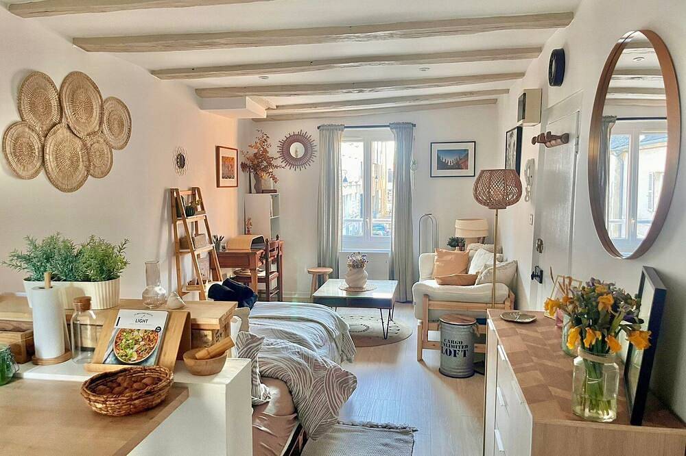 Ganze Wohnung, The Ochre Hut -Quiet & Peaceful- by Mon Petit Fare in Bourges, Bourges und Umgebung