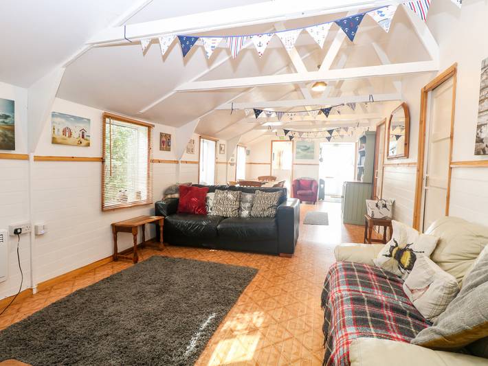 Bungalow for 6 people, with Garden in 