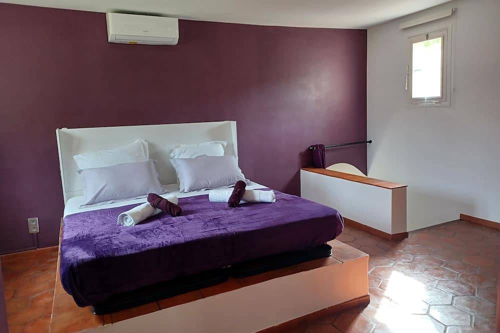 Villa with pool in Provence in Cotignac elected most beautiful village in France in Cotignac, Brignoles region