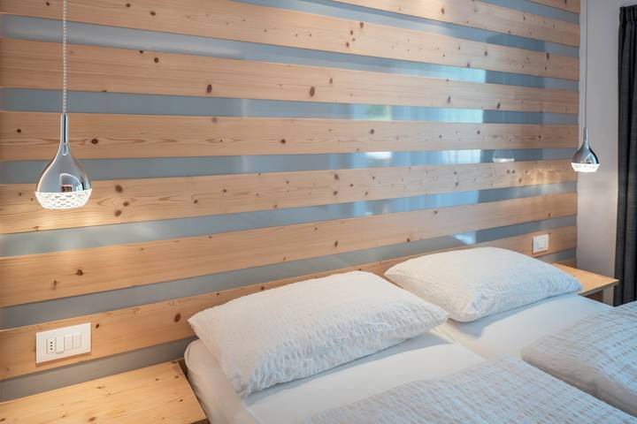 Appartamento intero, Appartamento 'Wellness Alpino Con Minispa' con vista sulle montagne, terrazza condivisa e Wi-Fi in Soraga, Dolomiti Superski
