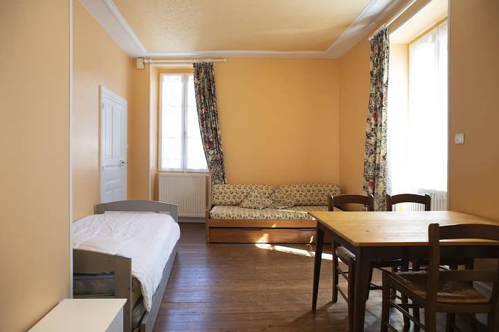 Location de vacances pour 7 personnes, avec jardin, animaux acceptés à Toulon-sur-Arroux - 3