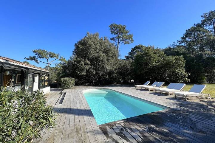 Maison de vacances pour 11 personnes, avec Jacuzzi ainsi que Terrasse et Jardin dans Pyla-sur-Mer
