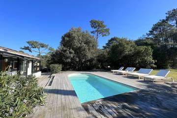 Villa pour 11 personnes, avec jardin et jacuzzi dans Pyla-sur-Mer