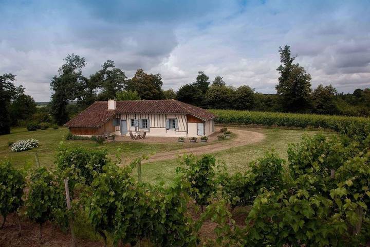 Gîte pour 4 personnes, avec Terrasse ainsi que Jardin et Vue