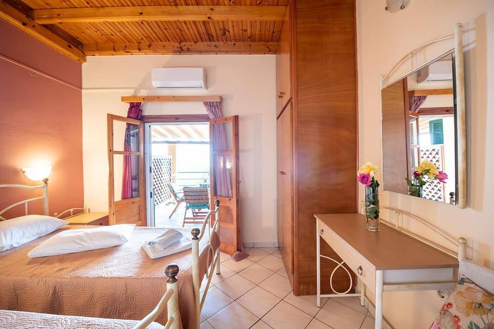 Ganze Wohnung, Rainbow apartment C,Pelekas Strand,40 Meter vom Meer entfernt in Pelekas, Griechenland