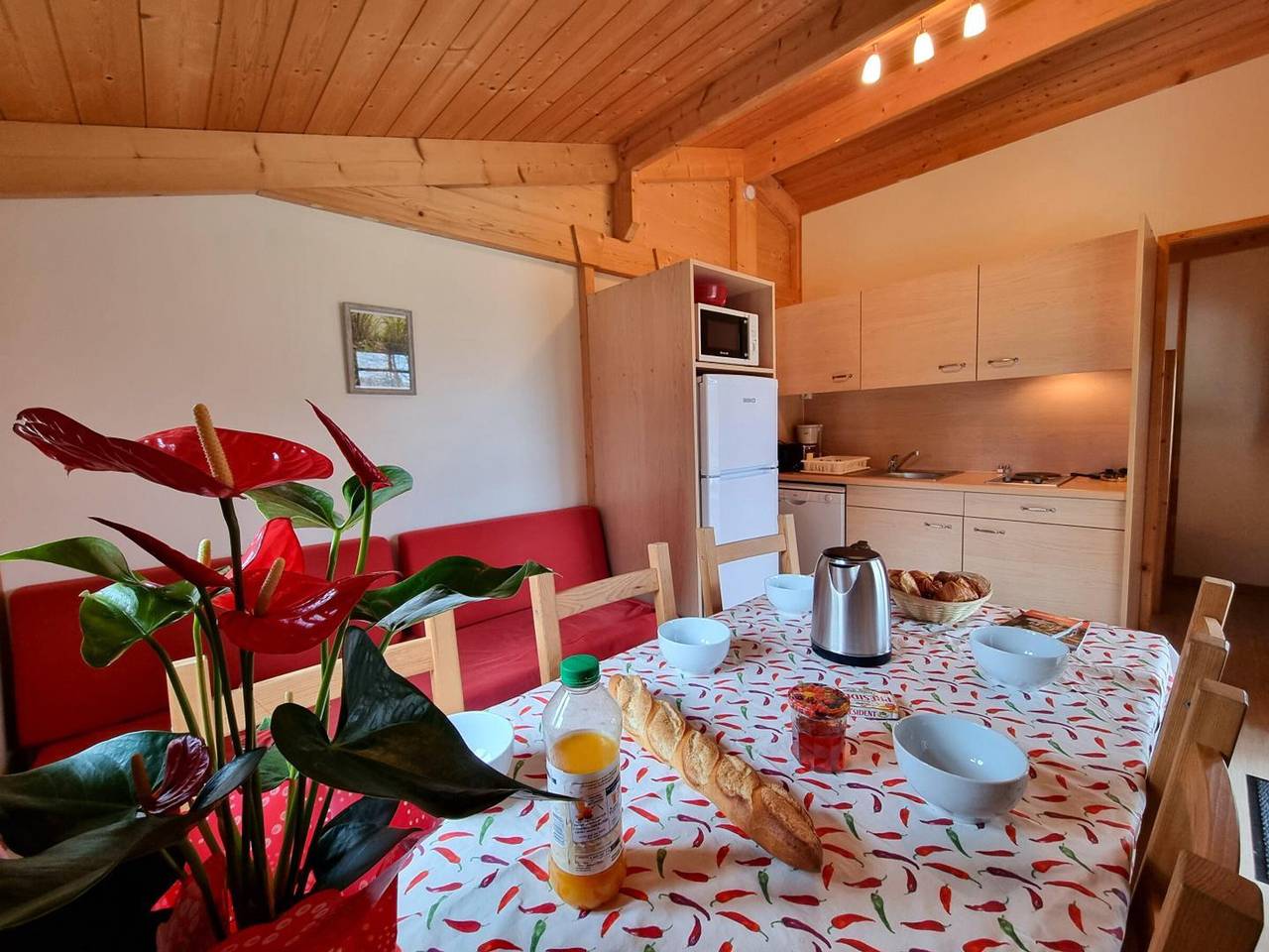 Chalet en pleine nature, animaux Ok - 6 pers. in Usson-en-Forez, Montbrison