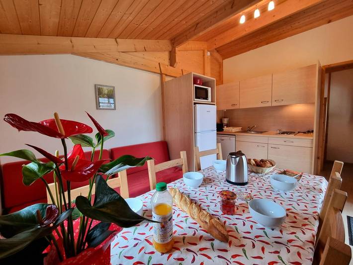 Gîte pour 6 personnes, avec jardin, animaux acceptés à Usson-en-Forez - 4