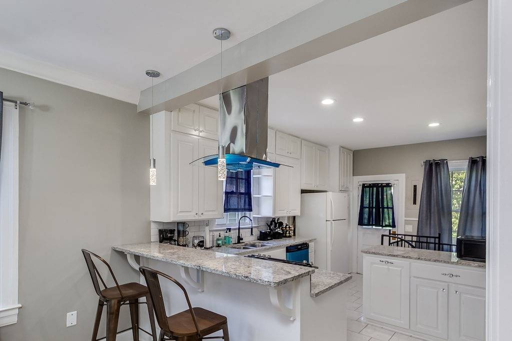 Royal Cottage! in Jackson, Hinds County