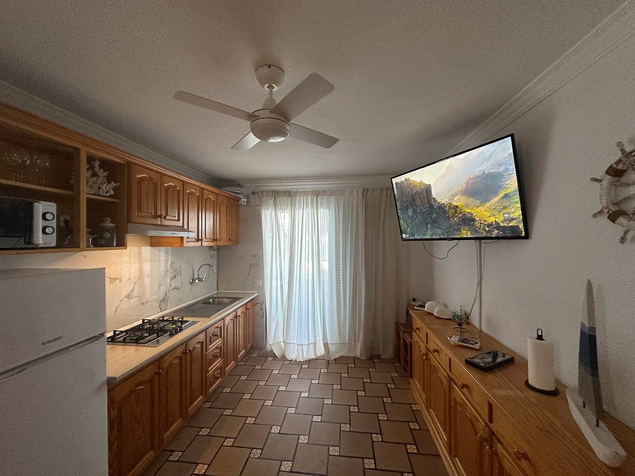 Apartamento entero, Apartamento de vacaciones 'Casita Acogedora Frente Al Mar' con terraza privada y Wi-Fi in El Pris, Tacoronte