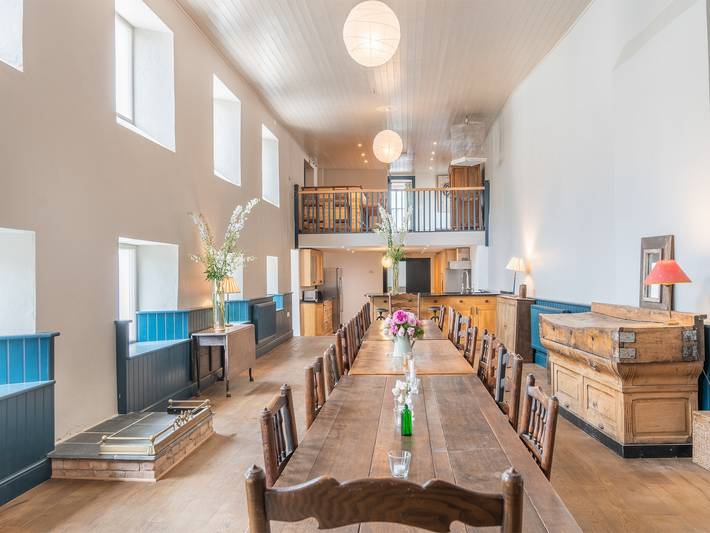 Cottage for 24 people, with garden in Pembroke