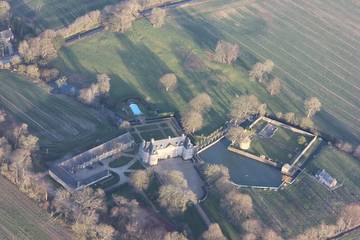 Château pour 14 personnes, avec jardin dans la Manche