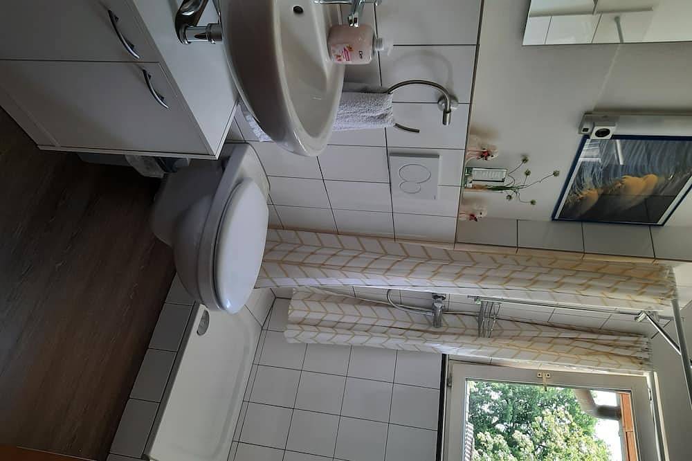 Ganze Wohnung, Große Ferienwohnung mit Boxspringbetten und Balkon in Friesoythe in Friesoythe, Oldenburger Münsterland