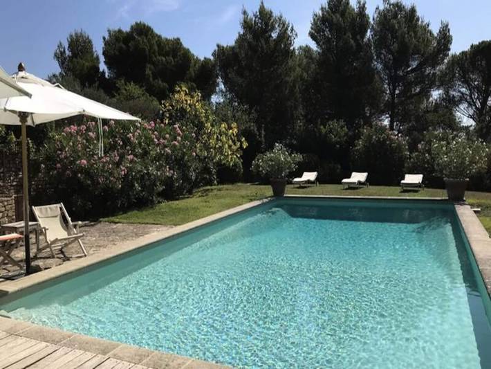Gîte pour 12 personnes, avec jardin et piscine, adapté aux familles dans Village de Gordes - 4