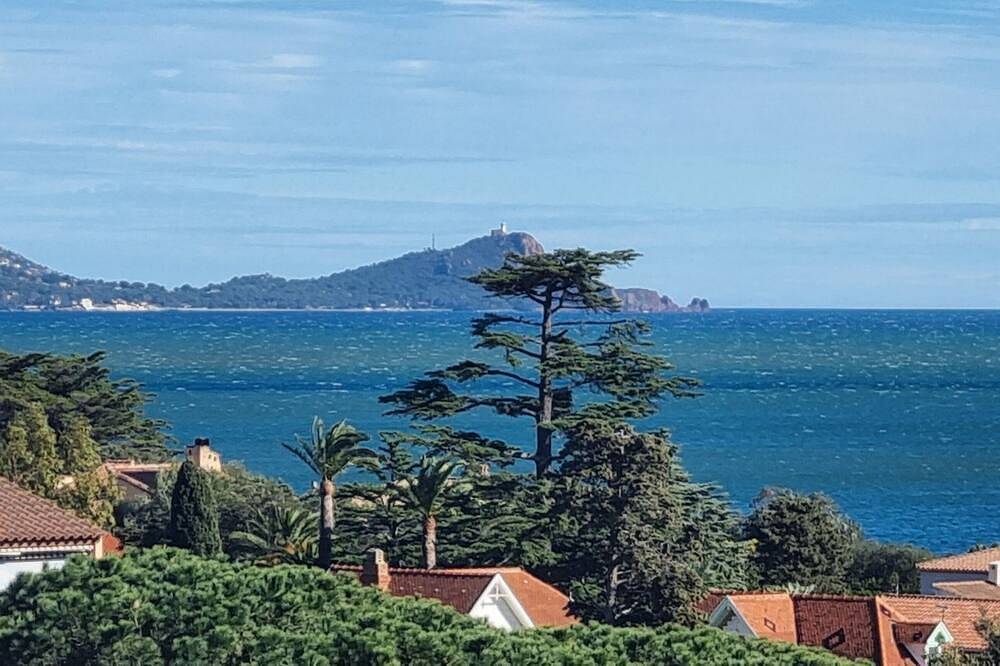 Geheel appartement, Charming apartment in St Aygulf Close to beaches in Saint-Aygulf, Frejus
