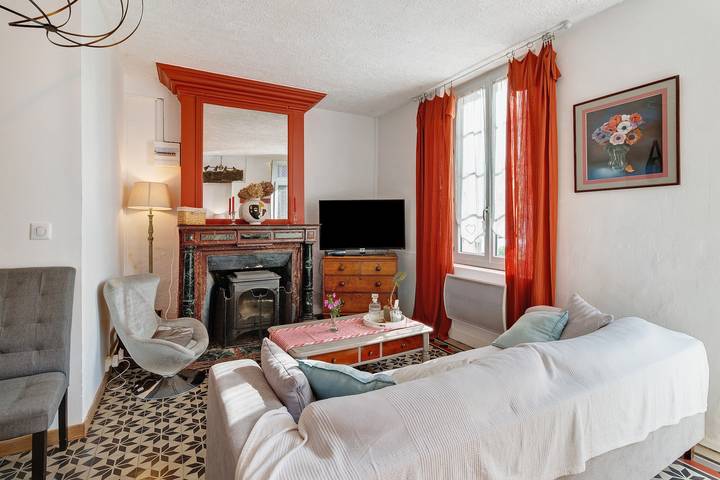 Charming Gîte in Périgord for 2 to 6 Guests in Saint-Martin-de-Gurson, Périgord Pourpre