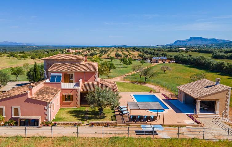 Acogedor apartamento con terraza, piscina y cocina in Manacor, Mallorca Este