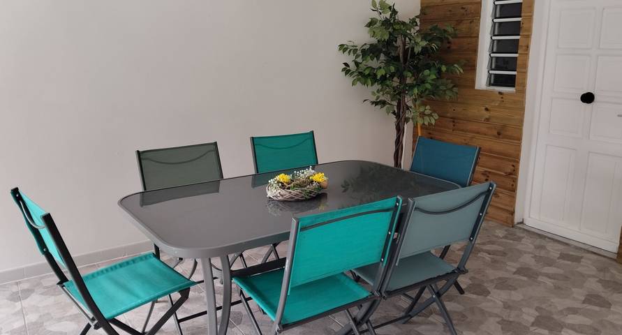 Gîte pour 6 personnes, avec terrasse dans Fort-de-France - 4
