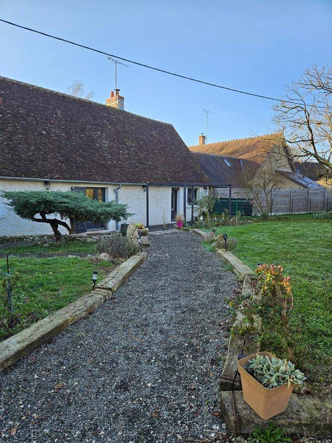 Location de vacances pour 6 personnes, avec terrasse à Seur - 4