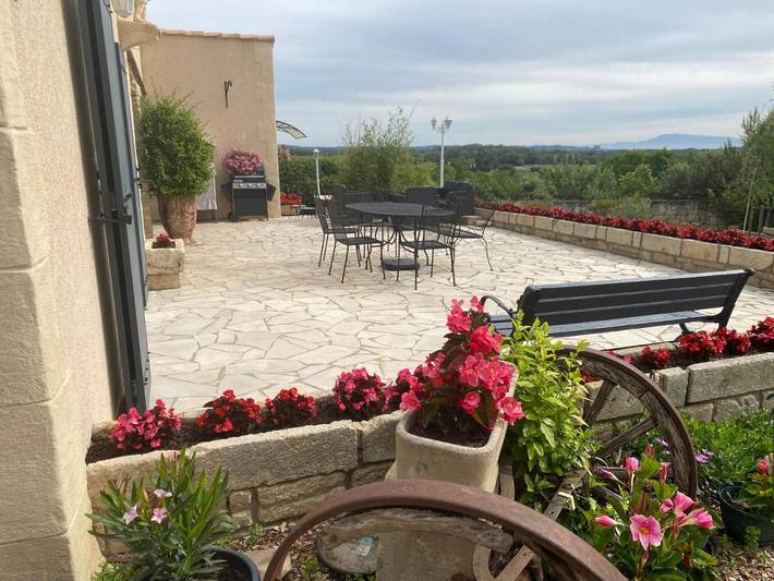 Location de vacances pour 2 personnes, avec vue et vue sur le lac ainsi que piscine et jardin, animaux acceptés à Comps - 3