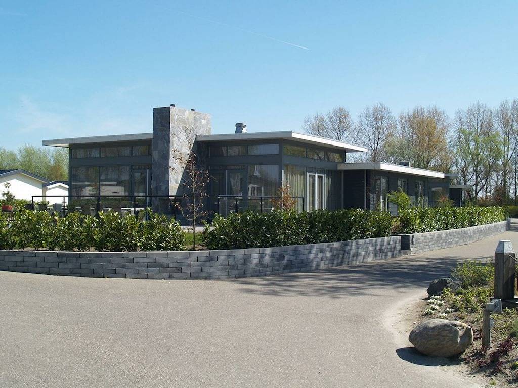 Casa de vacaciones en Dordrecht con terraza. in Dordrecht, Parque Nacional De Biesbosch