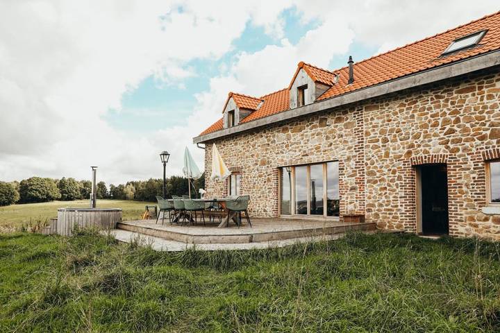 Location de vacances pour 6 personnes, avec jardin ainsi que vue et sauna, animaux acceptés à Pepinster