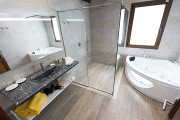 Villa in Binibona, Selva für 12 