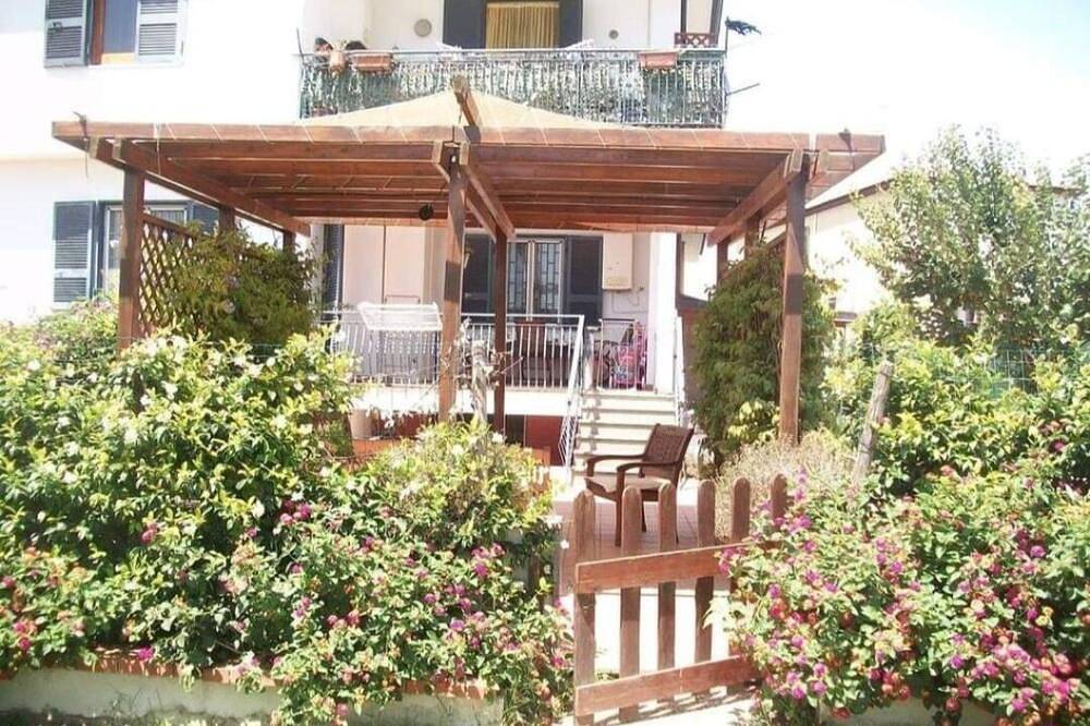 Casa vacanza a Napoli e dintorni a partire da 112€ a notte