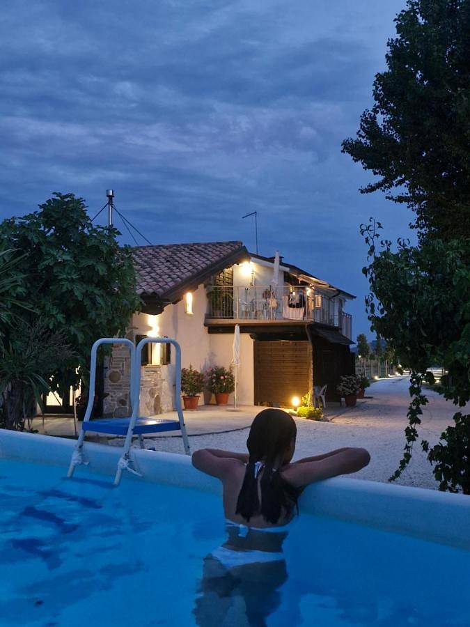 Maison d’hôte pour 2 personnes, avec jardin ainsi que piscine et vue dans Marche - 2
