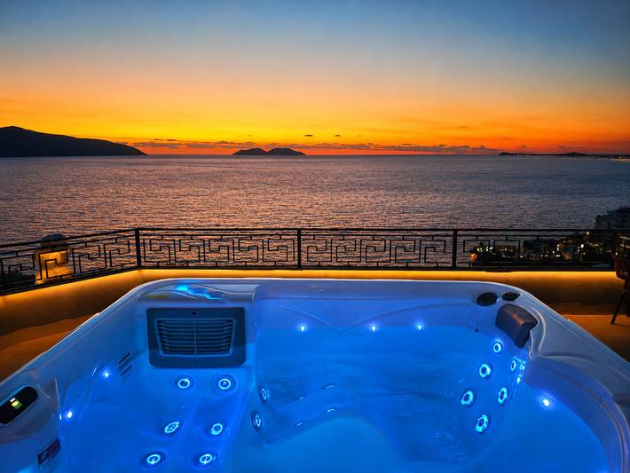Villa per 11 persone, con Balcone e Terrazza nonché Giardino in Albania