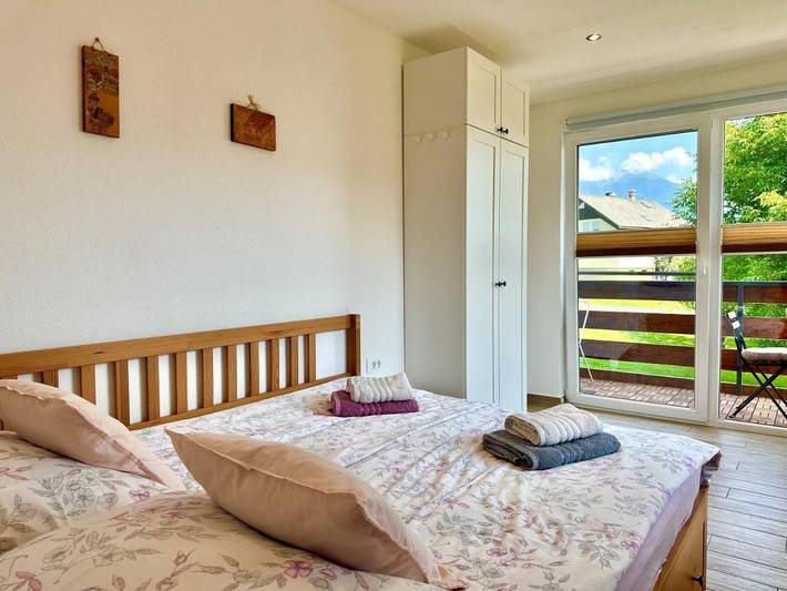Ferienwohnung für 2 Personen, mit Ausblick und Garten
