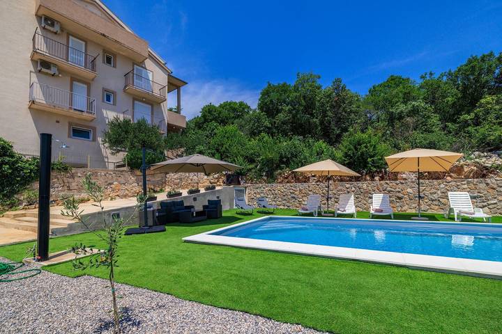 Ferienwohnung für 4 Personen, mit Garten und Pool sowie Balkon, mit Haustier in Dramalj - 4