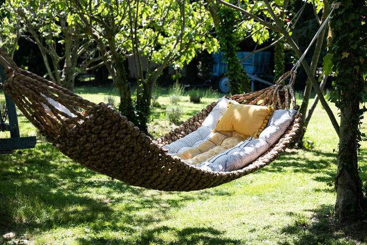 Location de vacances pour 10 personnes, avec jardin ainsi que vue et piscine, animaux acceptés à Grans - 3