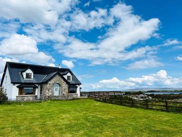 Villa for 8 People in Connemara, Connacht, Photo 1