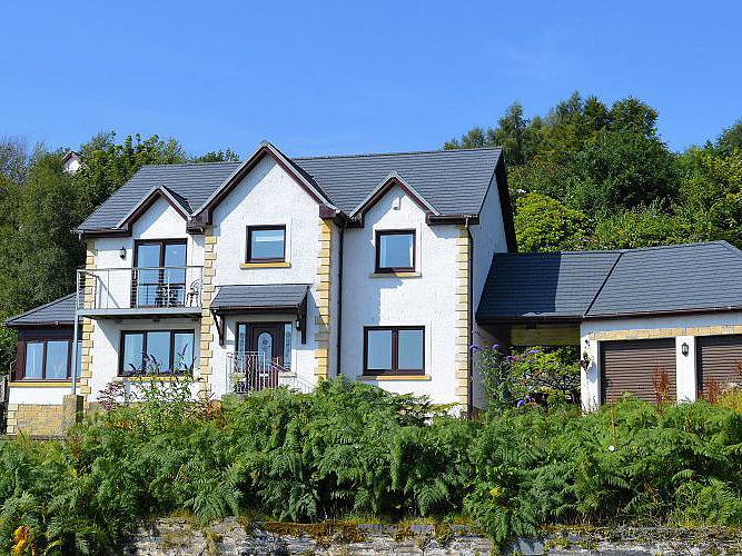 Holiday rental for 10 people, with garden in Dunoon