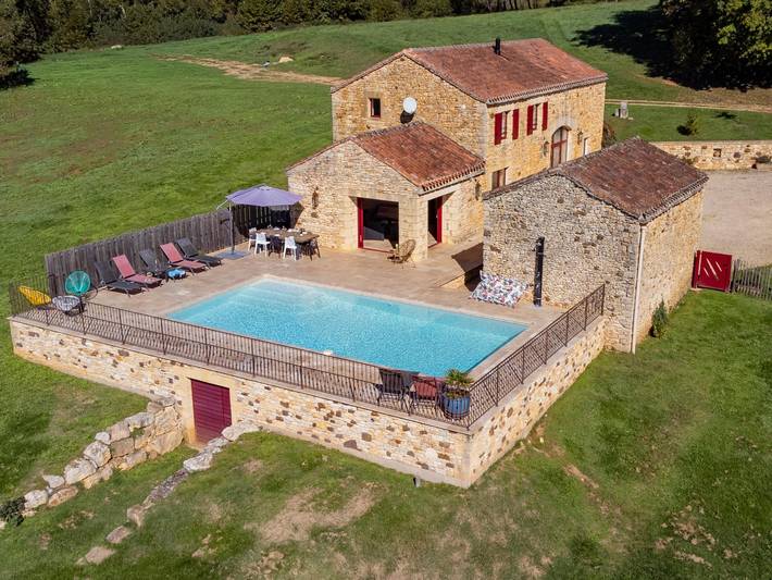 Location de vacances pour 8 personnes, avec Jardin à Prats-du-Périgord