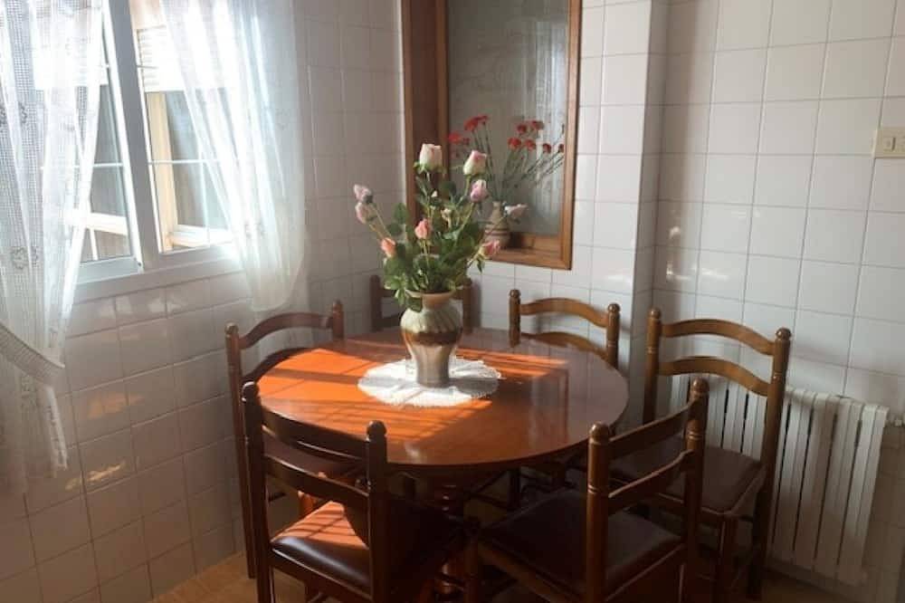 Entire apartment, Portomaior Beach Apartment in Bueu, Rías Baixas