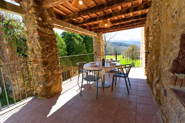 Chalet para 12 personas, con Balcón y Terraza además de Jardín y Piscina en Garrotxa - 4
