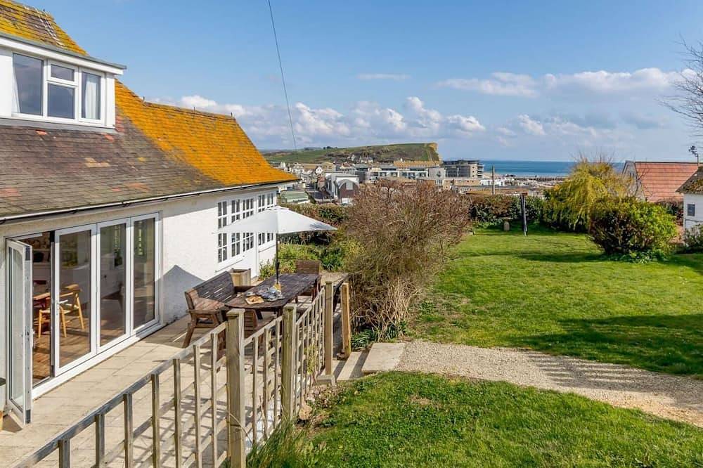 4 Bed in Bridport (oc-dc083) in West Bay, Dorset