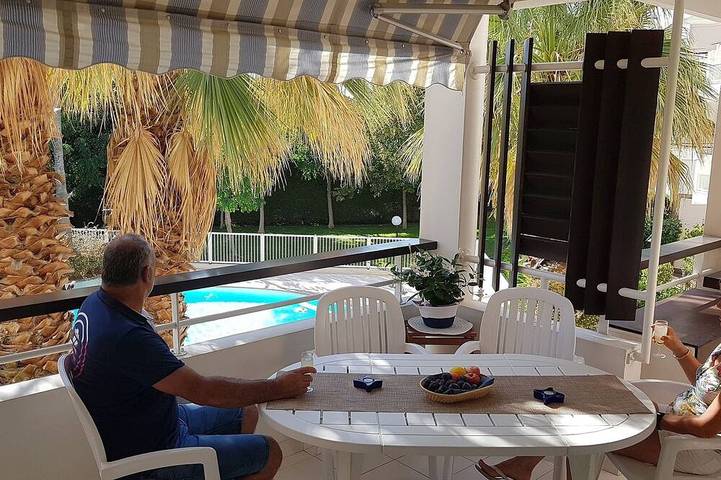 Gîte pour 4 personnes, avec jacuzzi et terrasse dans Port Santa-Lucia