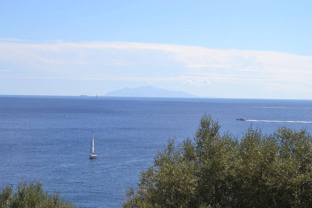Maison individuelle au calme avec vue sur mer -  près du Cap Corse in Ville-di-Pietrabugno, Cap Corse
